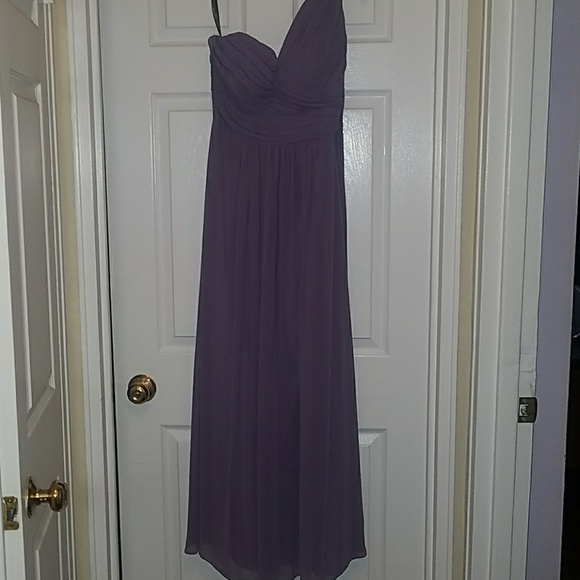 Beautiful lilac 1 shoulder gown - Picture 1 of 5